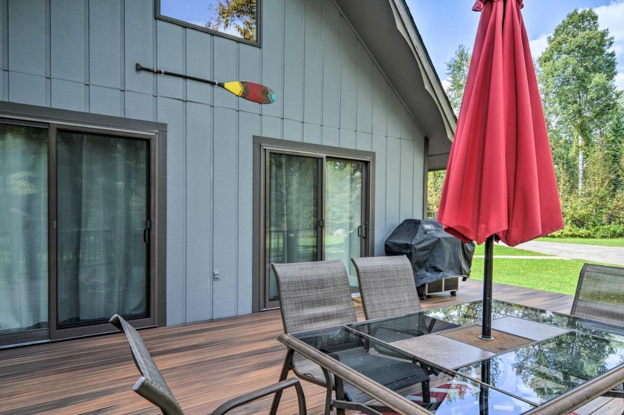 Riverfront Traverse City Cabin Fish, Kayak And Tube Exterior photo